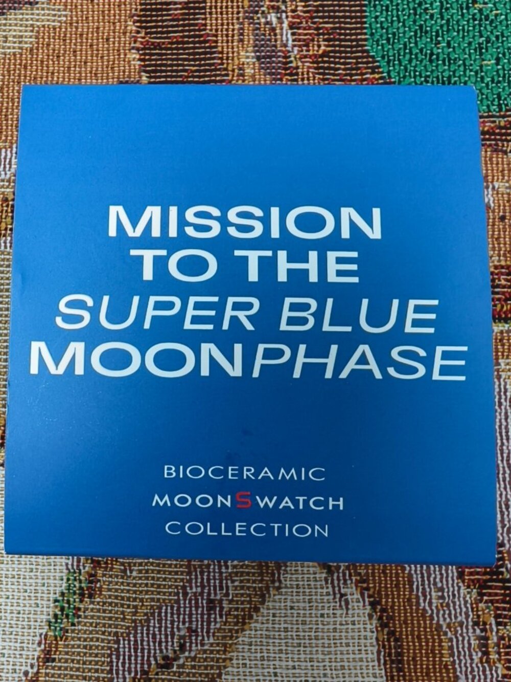 Swatch x Omega MISSION TO THE Super Blue Moonphase Watch - Picture 3 of 5